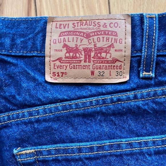 Men’s gently used Levi Jeans 32x30 - Picture 3 of 5